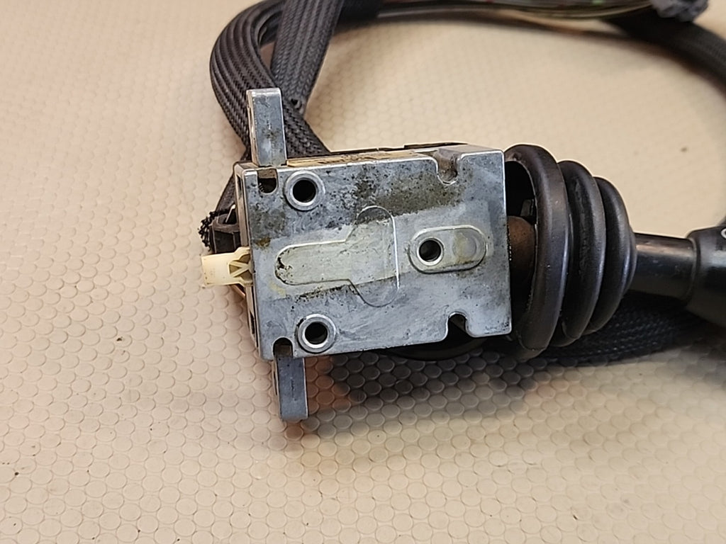 VALCO TURN SIGNAL IS WINDSHIELD WIPER CONTROL 203687 04W51