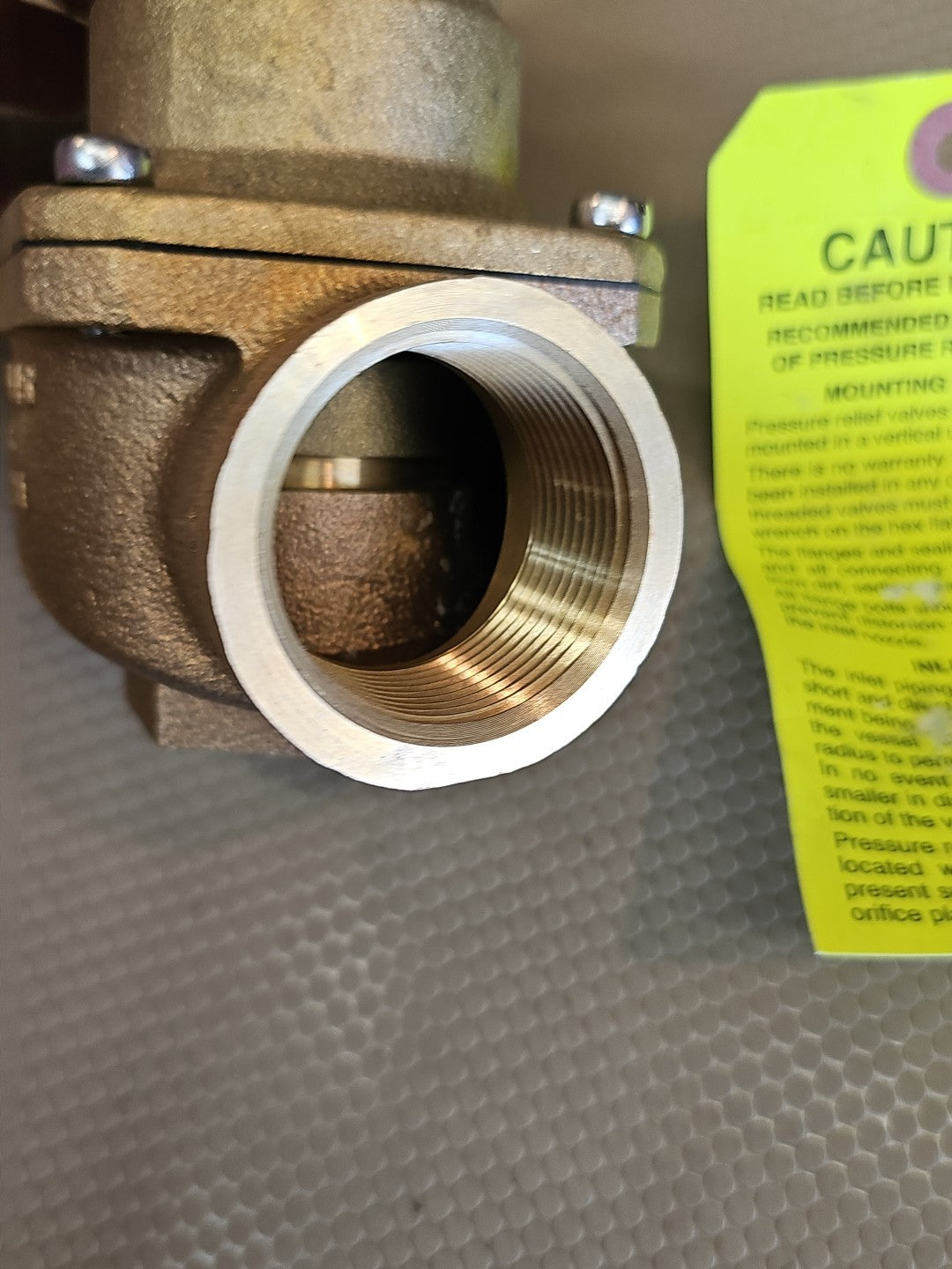 Knuckle valve Model 0537-e01-hm 1 inch NOS