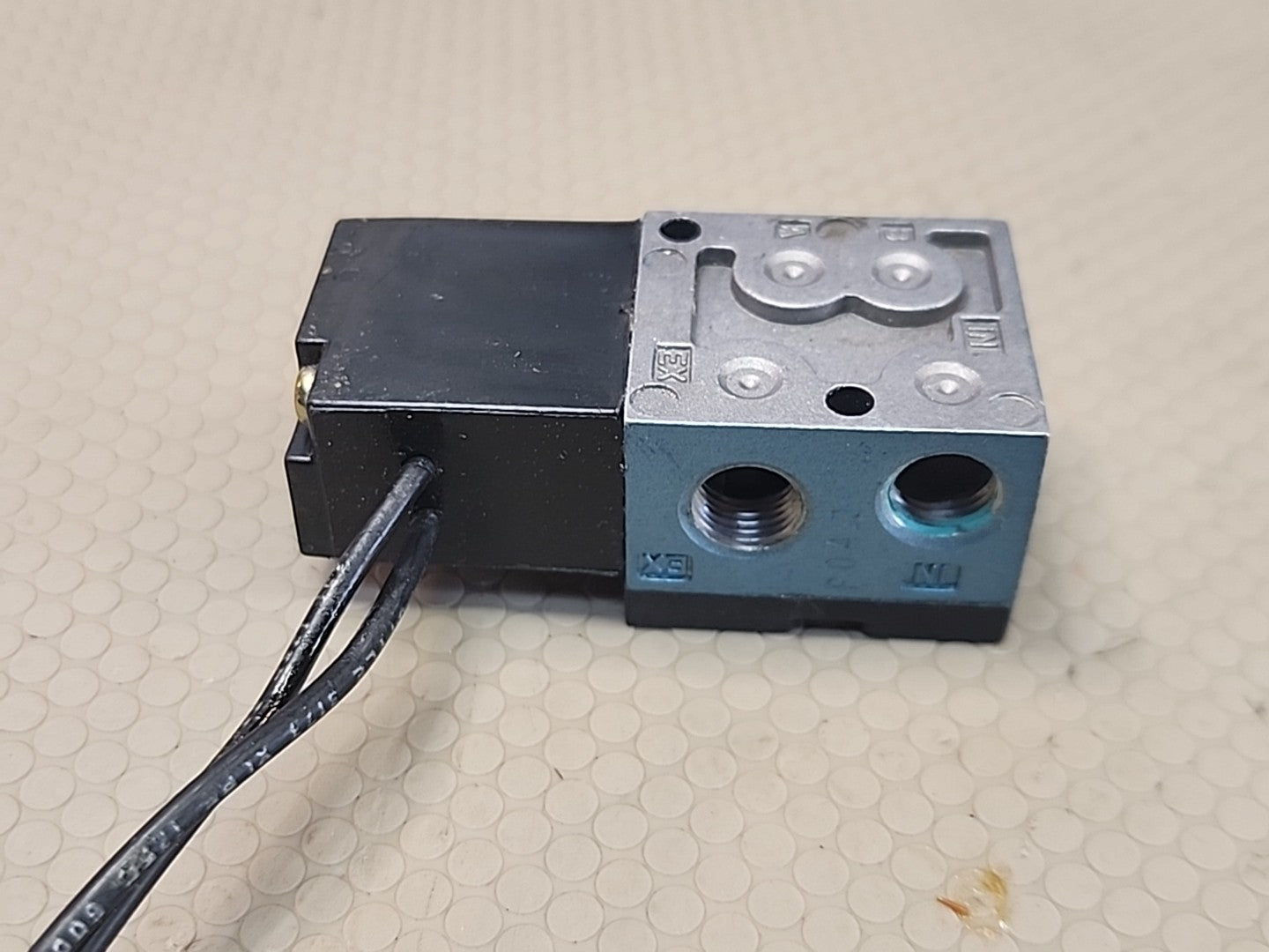 1PC Original MAC Solenoid Valve 45A-AA1-DBCA-1BA