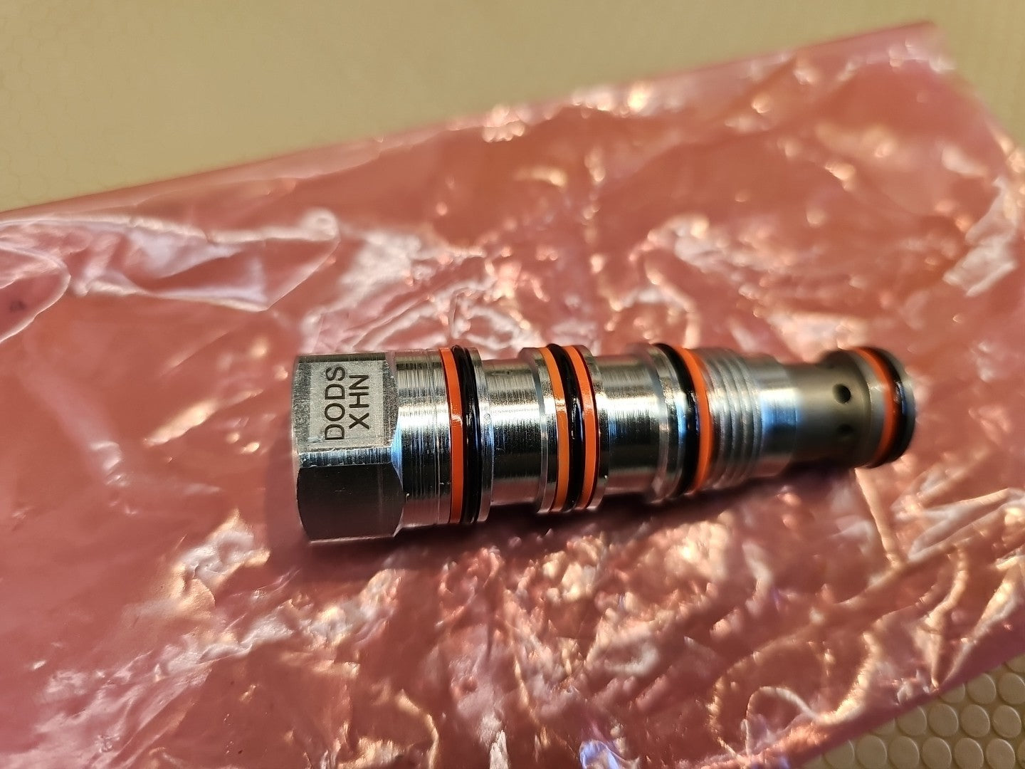 NEW SUN HYDRAULICS 1C66 DODS XHN Pilot Valve