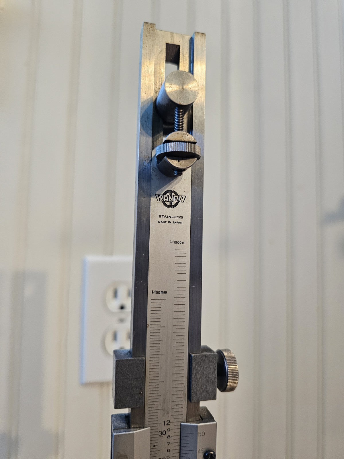 KANON STAINLESS 12" HEIGHT GAUGE 1/1000" 1/50MM Iron Base & Magnification 