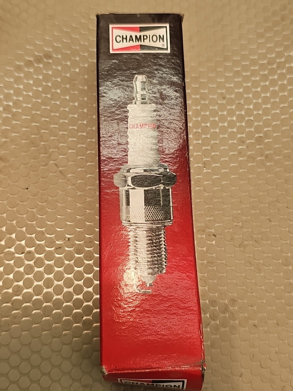 1 Peice- Rhm78pp Champion Spark Plugs  222