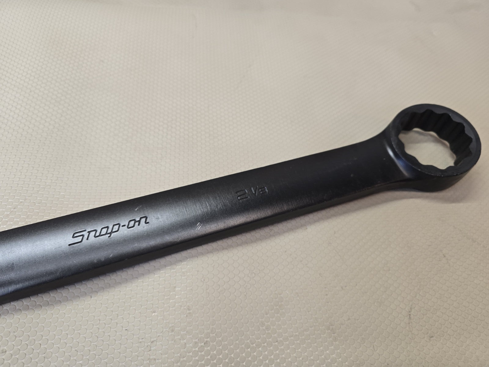 Snap-On GOEX68A 12-pt. 2-1/8” SAE Flank Drive Industrial Combination Wrench