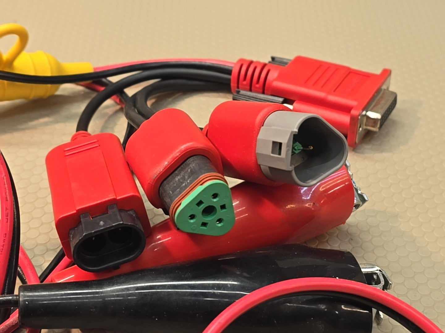 Snap-On OEM EEHD493033 2- and 3-Pin Deutsch Adaptor Cummins German *$451 MSRP*