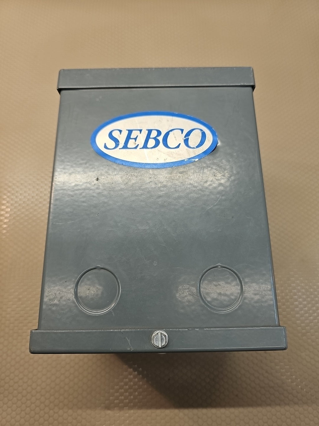 SEBCO INDUSTRIES 1111 LOW VOLTAGE LIGHTING TRANSFORMER, 120V:IN, 12VAC OUT