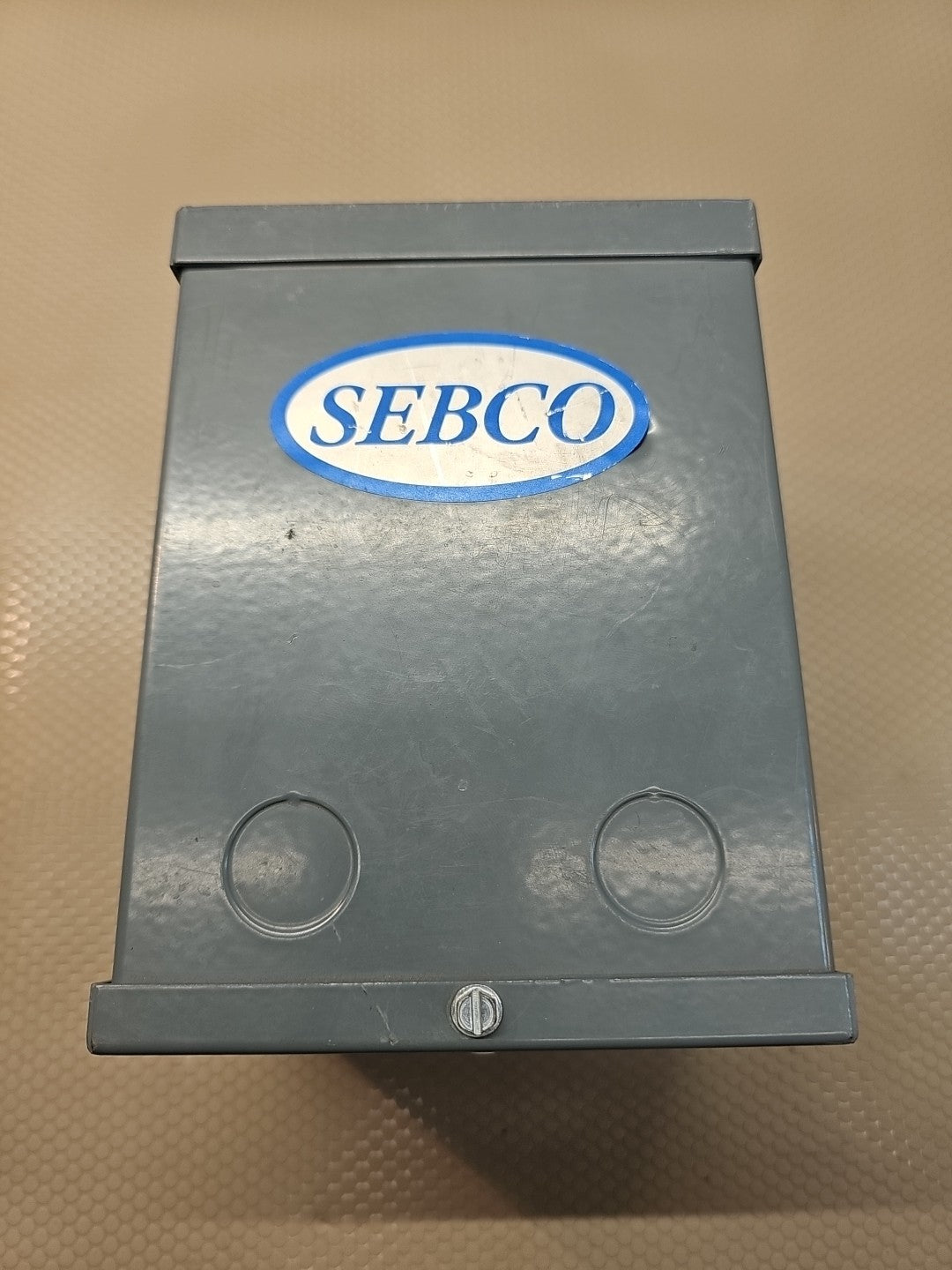 SEBCO INDUSTRIES 1111 LOW VOLTAGE LIGHTING TRANSFORMER, 120V:IN, 12VAC OUT