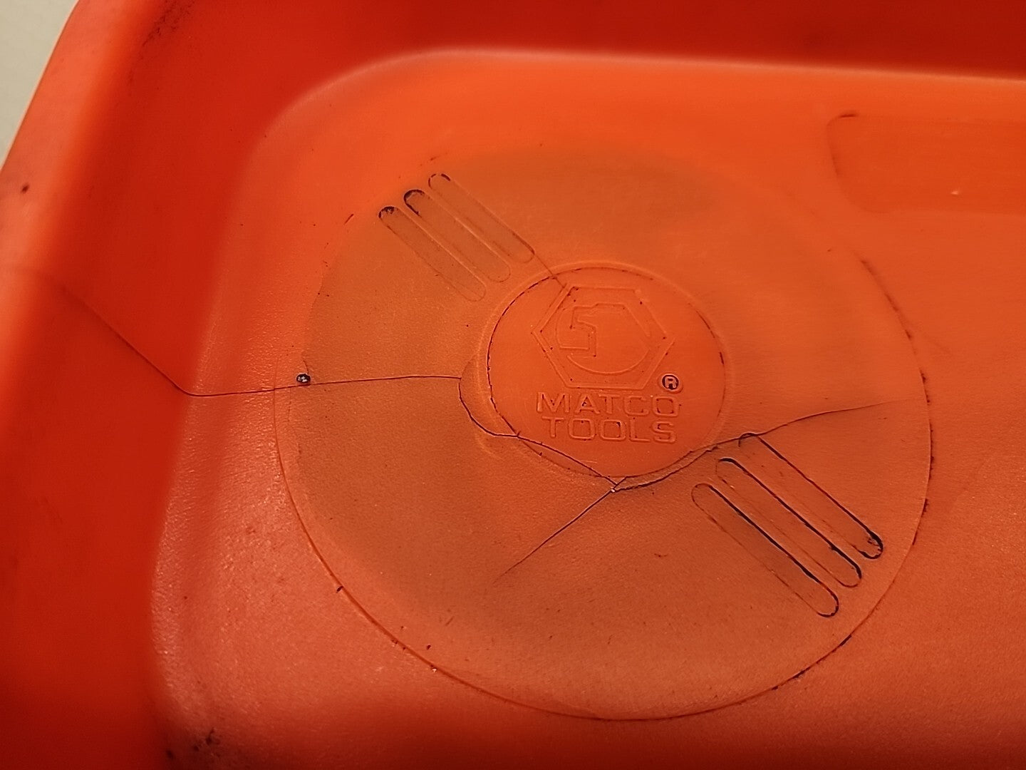Matco Tools Orange Plastic Magnetic Tool Tray 9.5" x 5.5