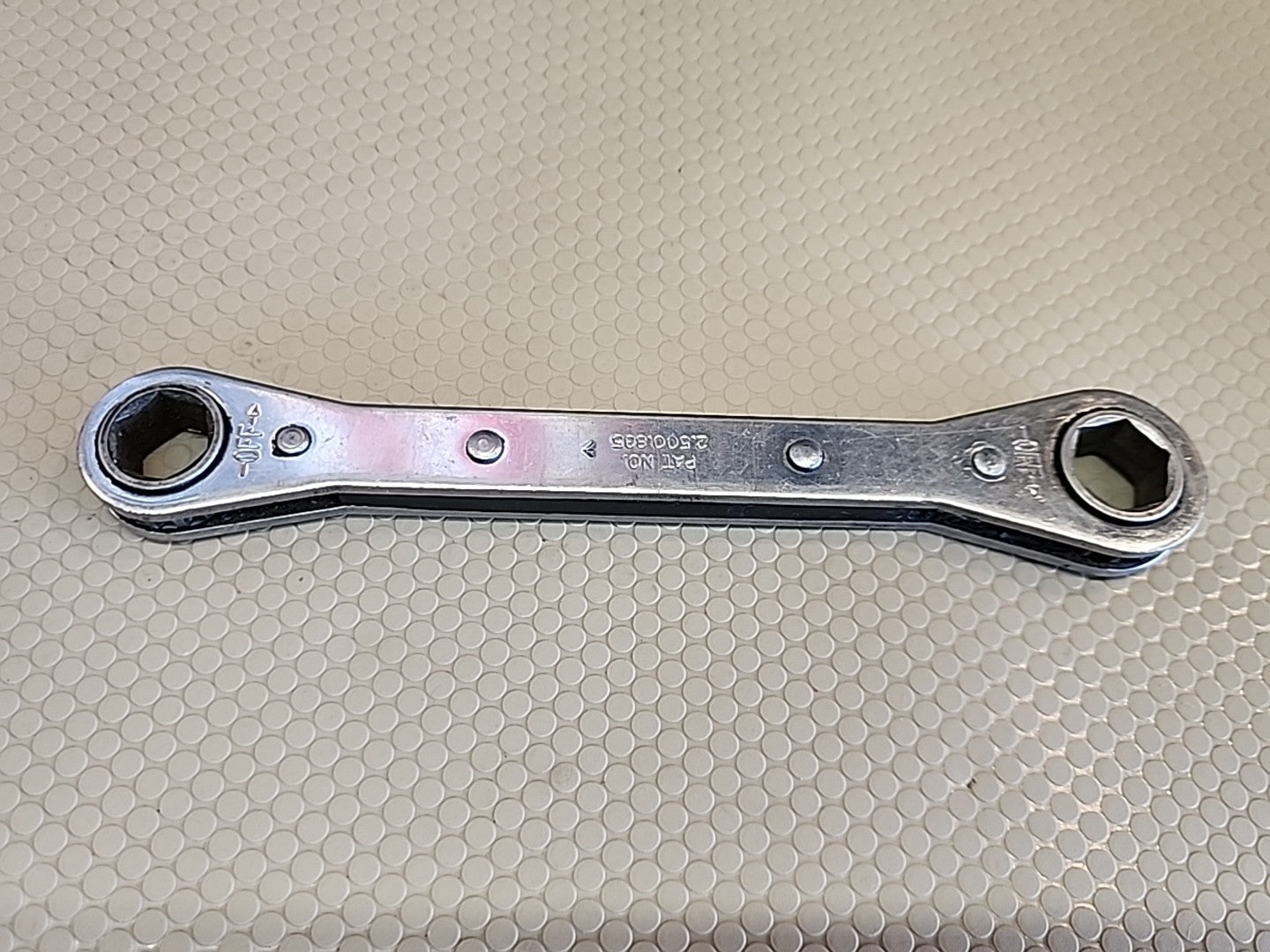 Mac Tools RW1618 1/2" x 9/16" SAE Ratcheting Box Wrench 6 Point USA Chrome