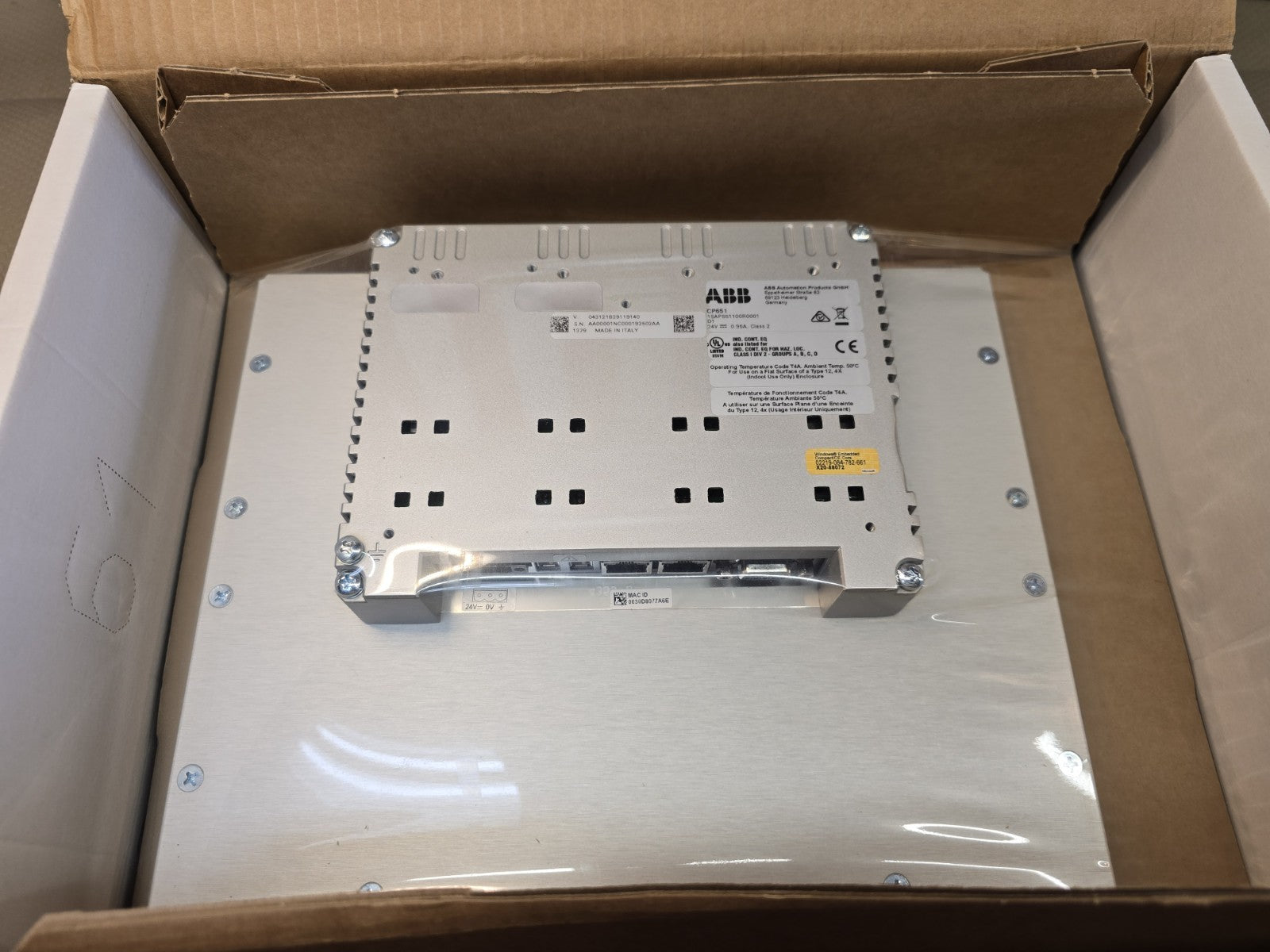 NEW ABB Touch Screen CP651 D1 1SAP551100R0001