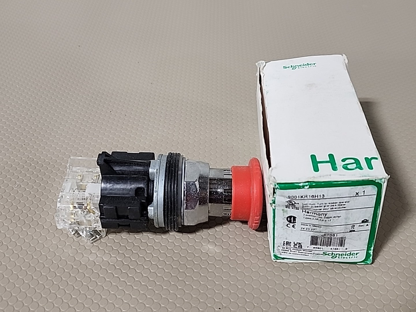 Schneider Electric  9001kr16h13 E-stop Non Illuminated Emergency Red 2 Position