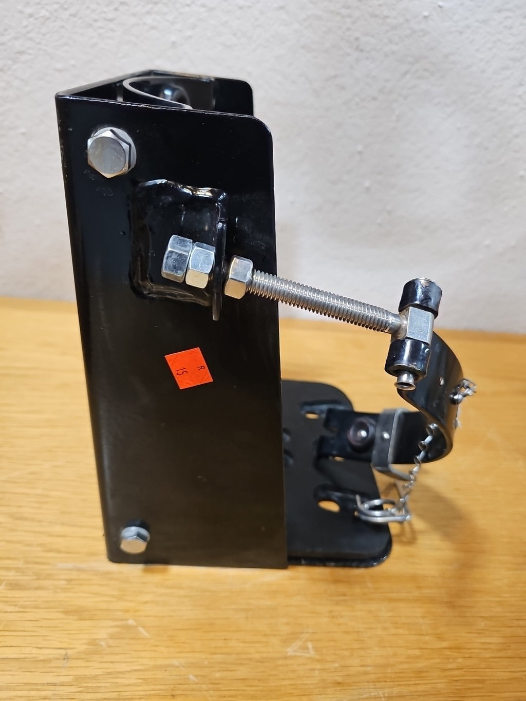 KIDDE - UB-20 Fire Extinguisher Bracket 20 lb CAP Mounting Bracket