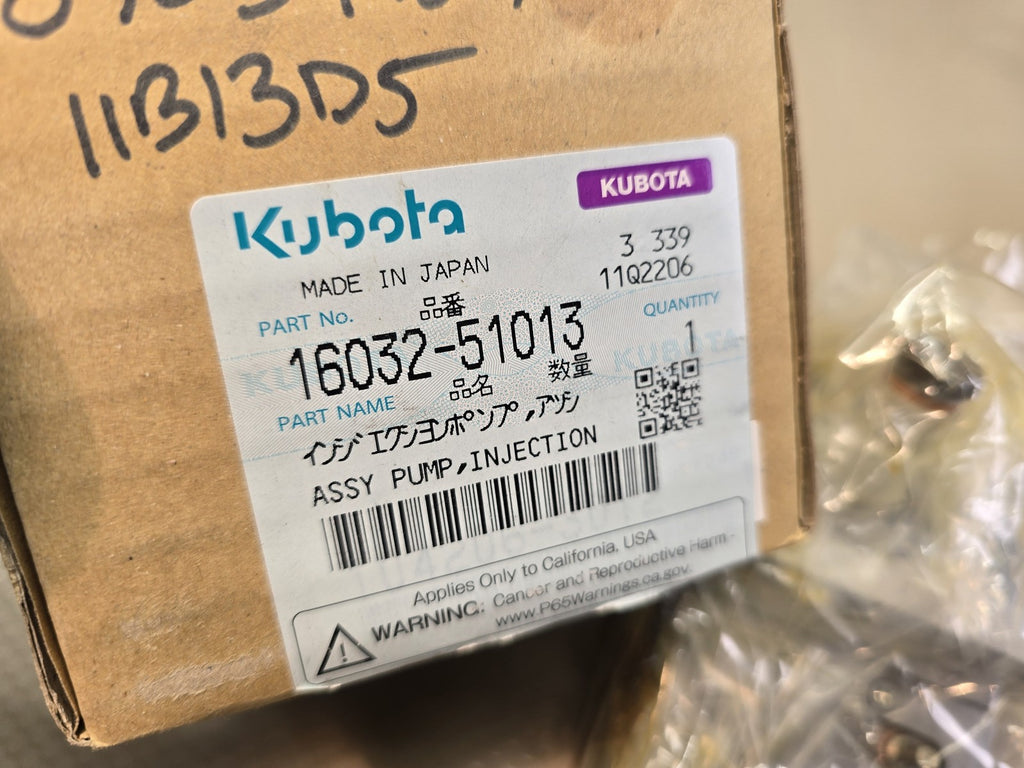 Kubota 16032-51013 OEM  Fuel Injection Pump Assembly D905 D1005 D1105 D1305 New