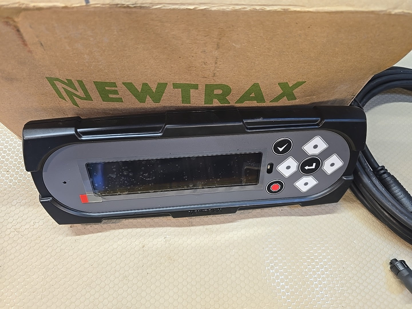 NewTrax NTX-UI-300, 20-00010-00-A01, RFID Controller Pad --SkyBay nnnn mm nn