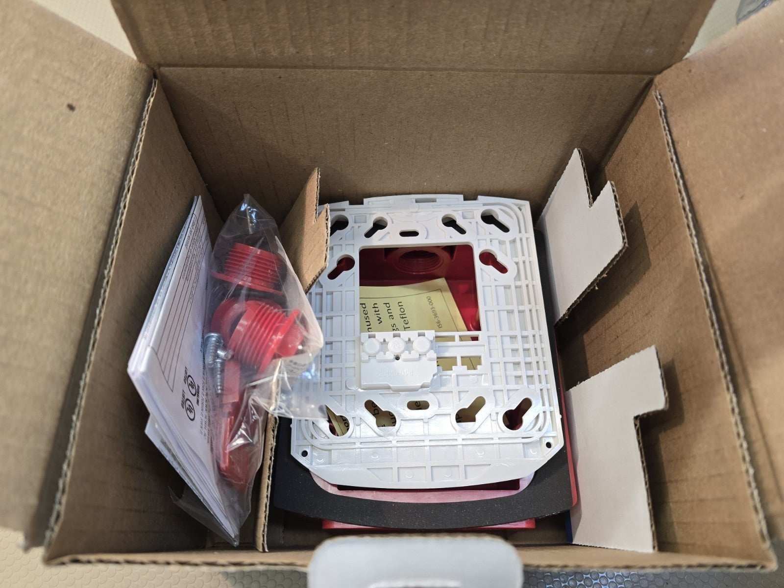 NEW! System Sensor SRHK Strobe, High-candela, Outdoor 