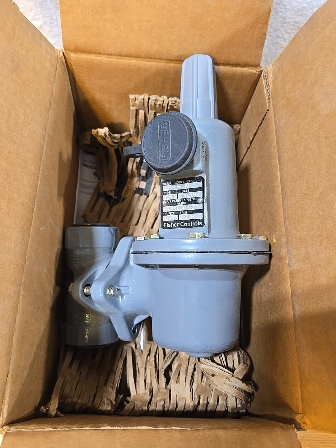 EMERSON Fisher 627R - 188 Regulator 3/16 NEW In Box
