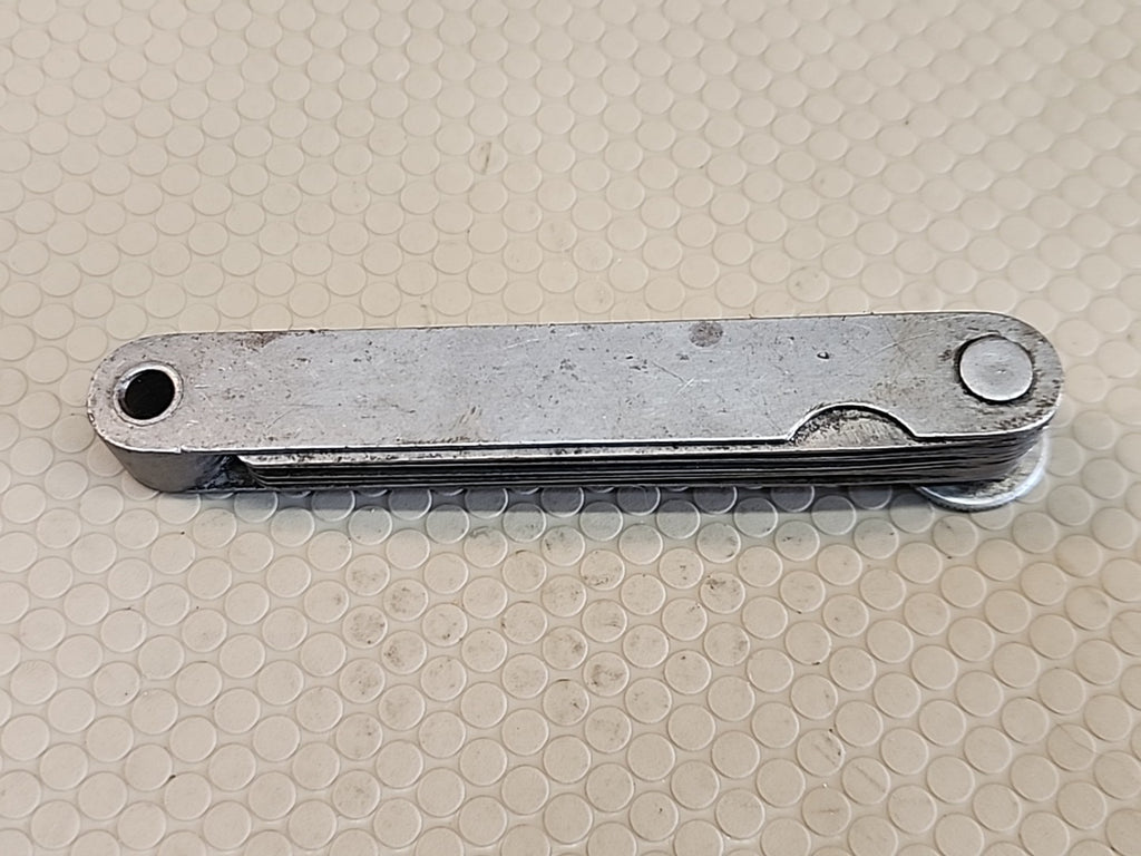 Brown & Sharpe 647 Thickness Feeler Gage .0015-.025" Range 26 Leaves 3" Length