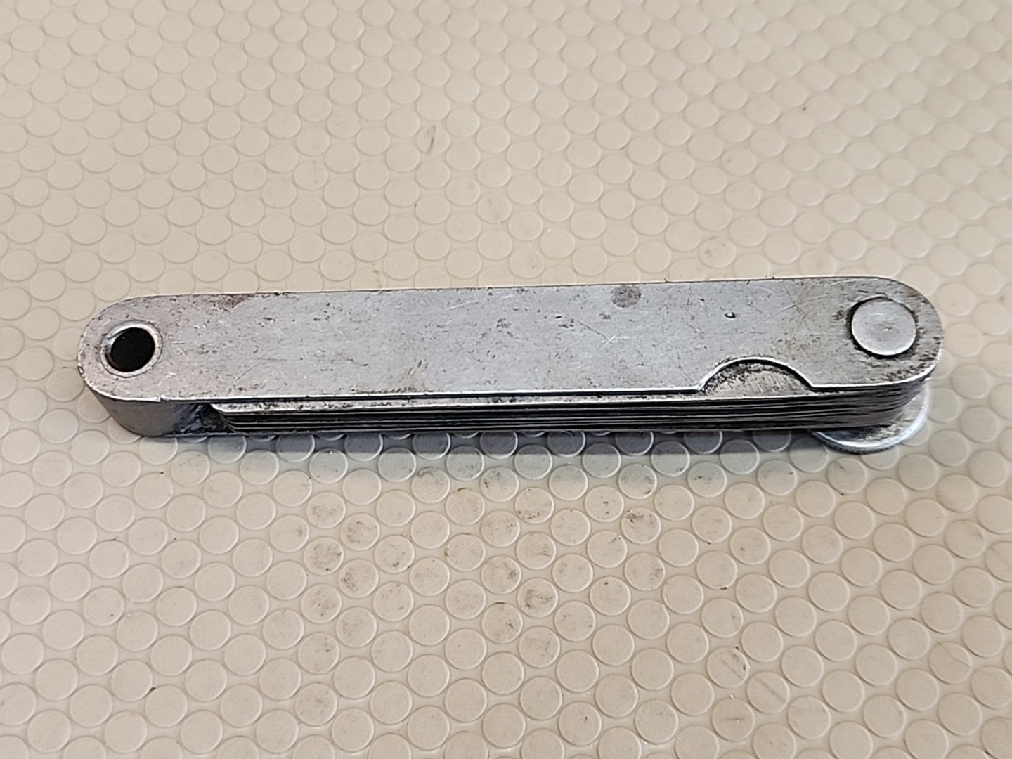 Brown & Sharpe 647 Thickness Feeler Gage .0015-.025" Range 26 Leaves 3" Length