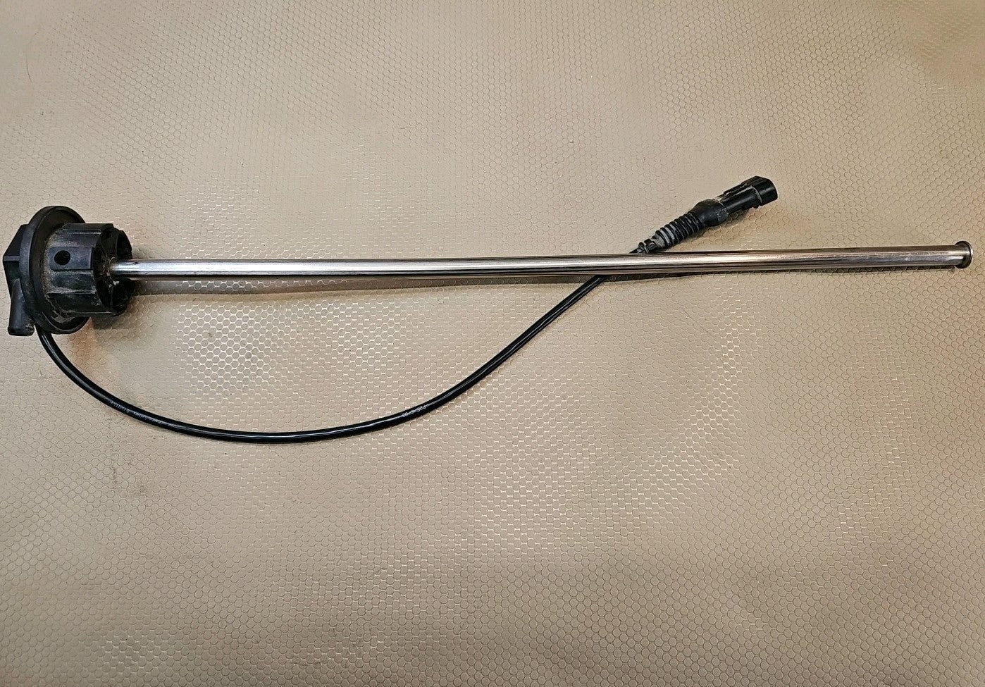 Peterbilt OEM Passenger DEF Sensor - Used | P/N 350235 10 W32 Fuel Sensor