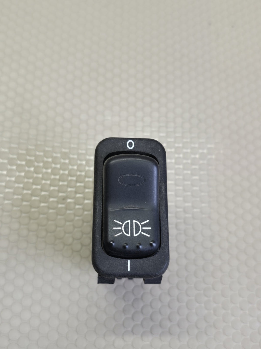 Peterbilt 16-09121-2A8EEF1H11 Clearance Light Rocker Switch New OEM