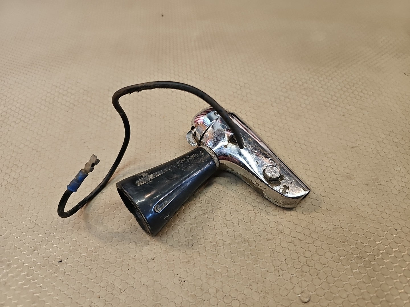 CHP two wire Unity spotlight handle; 1980's, 90s, CHP only, SSP