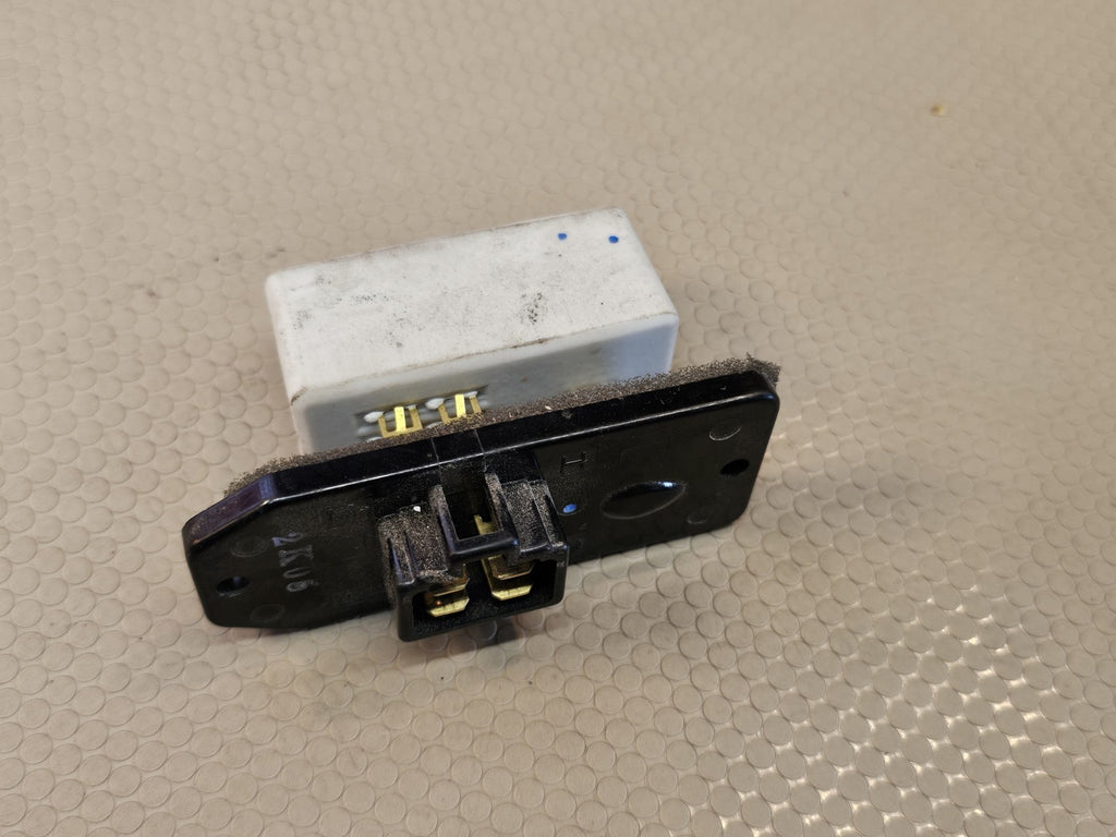 Santech Industries MT1815 BLOWER RESISTOR Motor Heater 