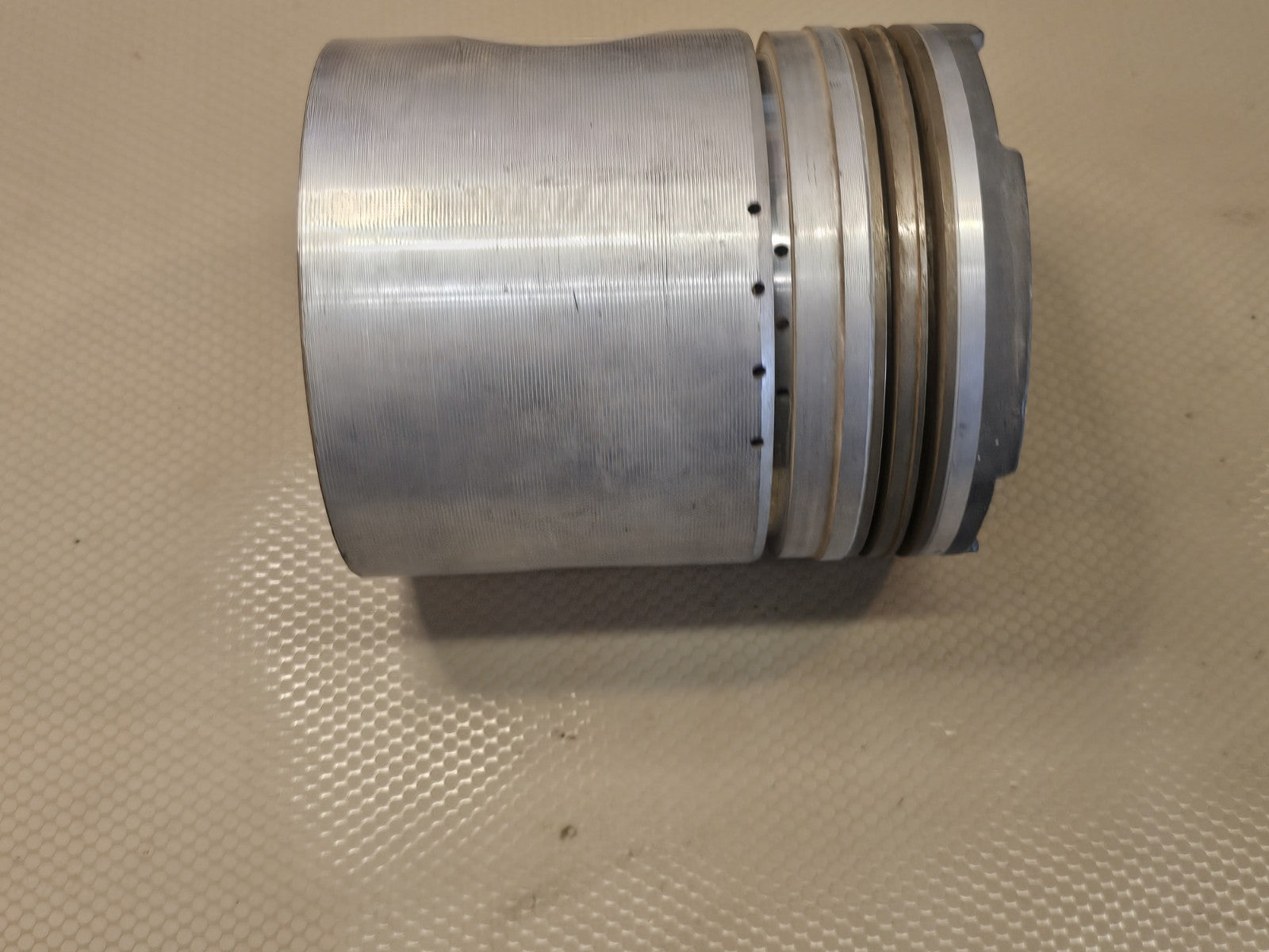 Cummins 3067474 Cylinder Kit / Piston Body fits 3804440 Genuine OEM New/Unused