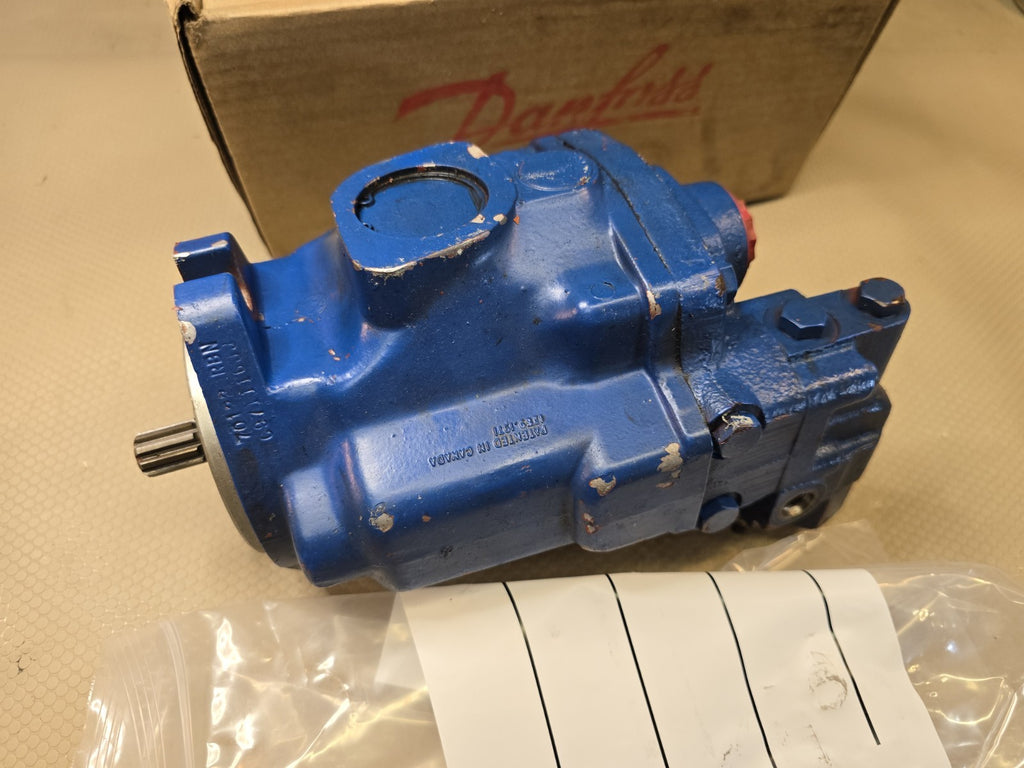 EATON DANFOSS Hydrostatic 70122-RBN RBB Medium Duty PISTON PUMP $3400 MSRP