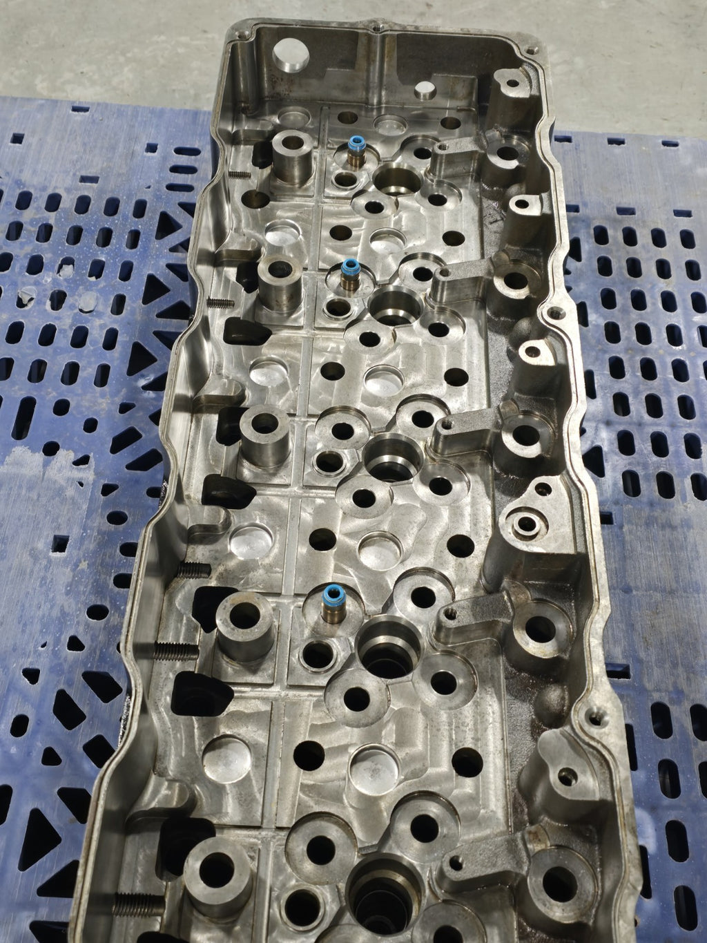 REMANUFACTURED / MOD 1891092C91 International DT466 Cylinder Head  (10341548)