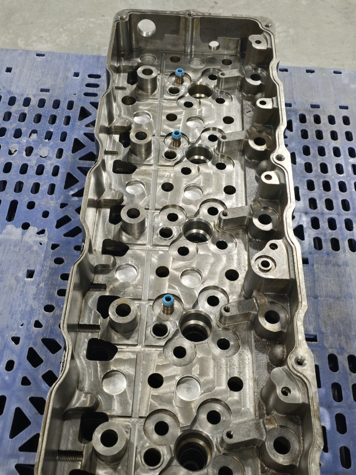 REMANUFACTURED / MOD 1891092C91 International DT466 Cylinder Head  (10341548)