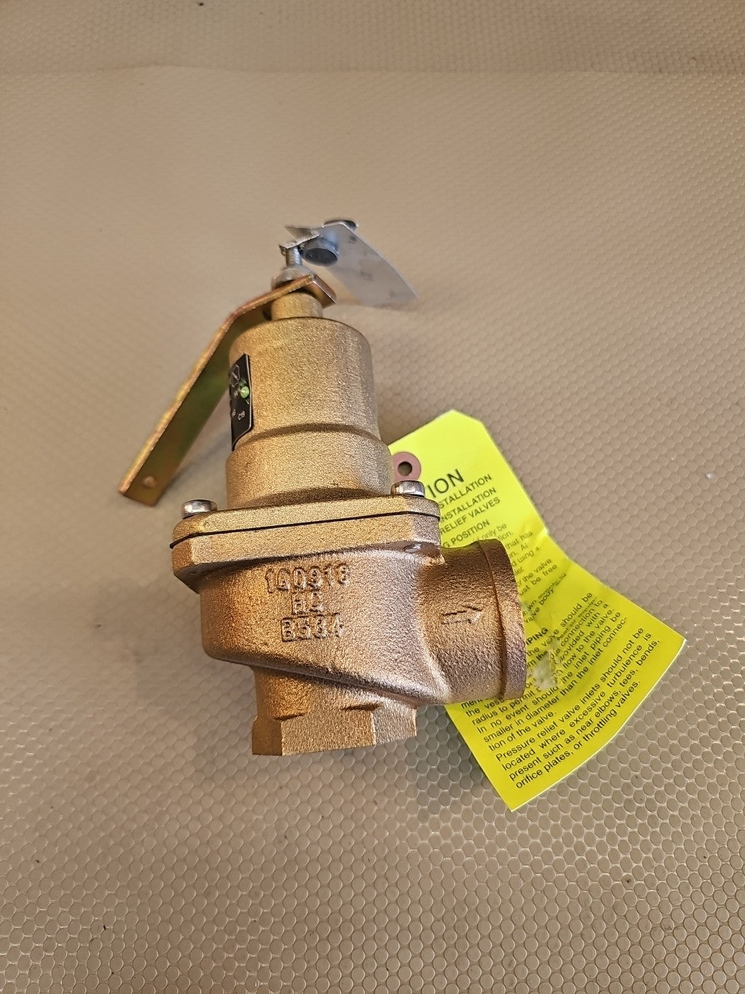 Knuckle valve Model 0537-e01-hm 1 inch NOS