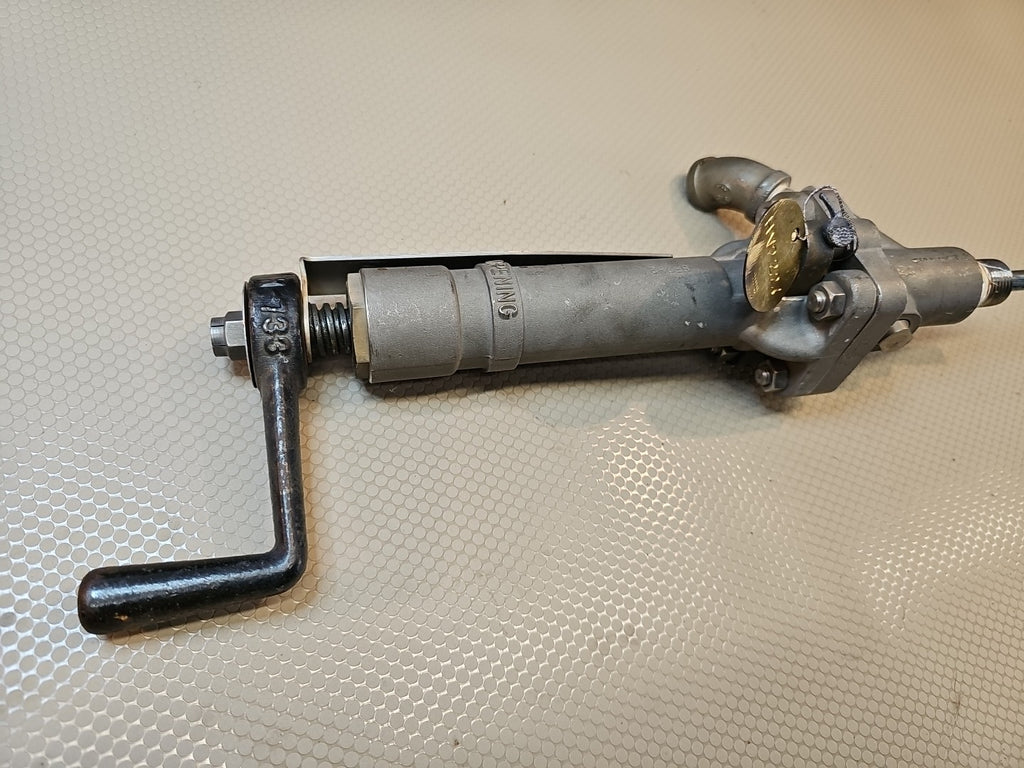 New STRAHMAN VALVES SV-600 Sampling Valve 316SS ~ 1/2" x 3/8" ~ Y-547-0 ~ SV600