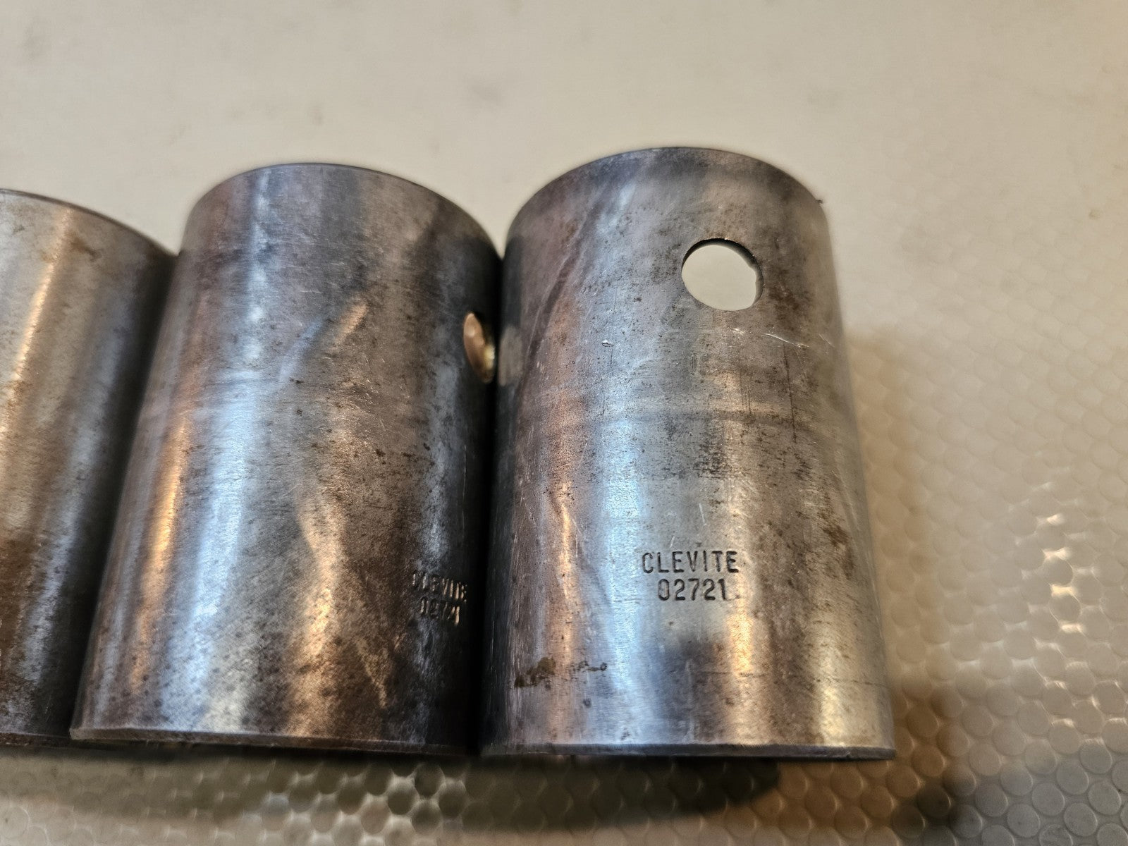 Cummins 2x  Clevite 02721  45F1079  King Pin Bushing + 2x Clevite 02726