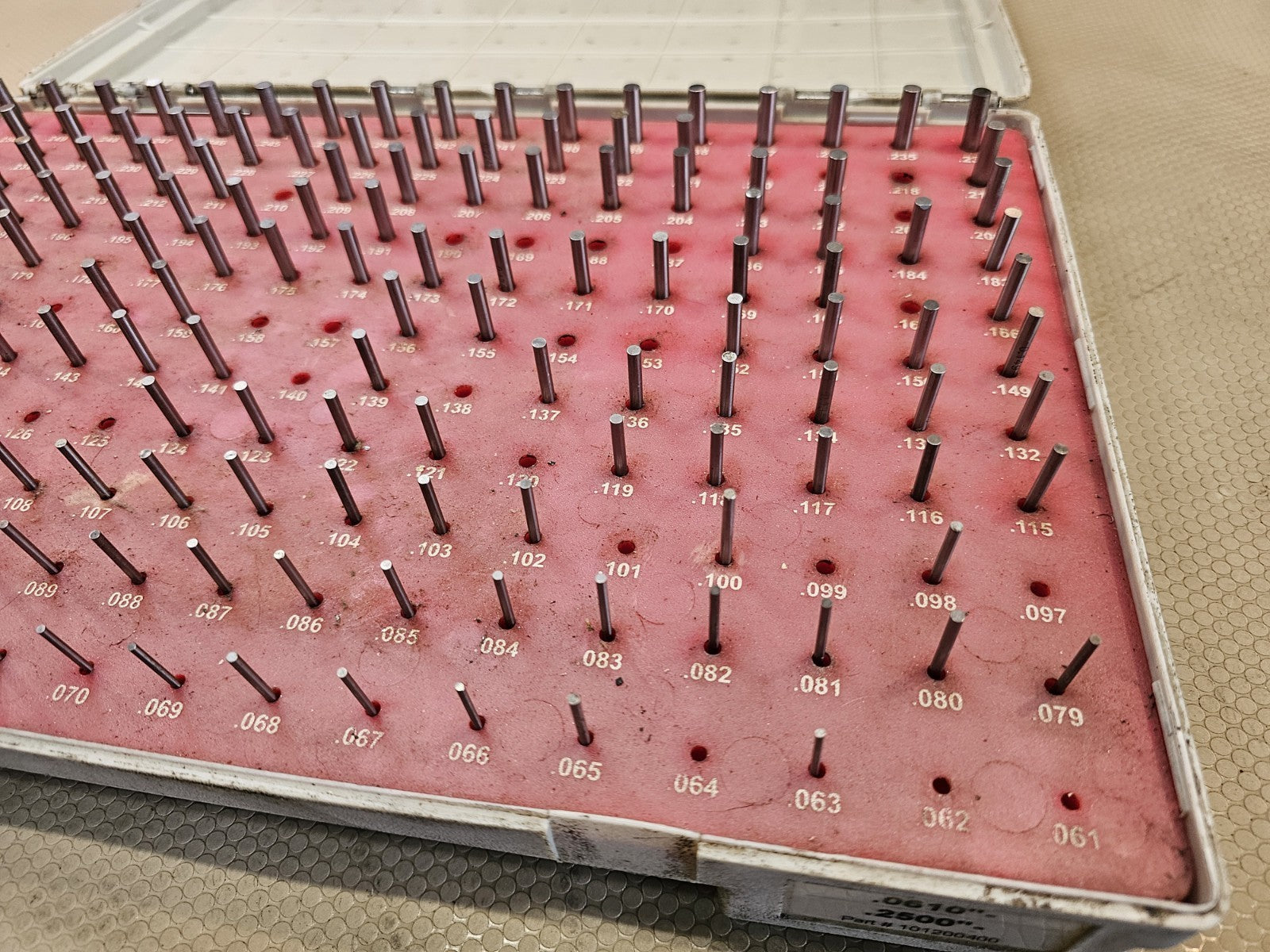 Vermont Gage 101200400 Pin Gage Set .0610" - .2500" 187 Piece Set, Missing 15
