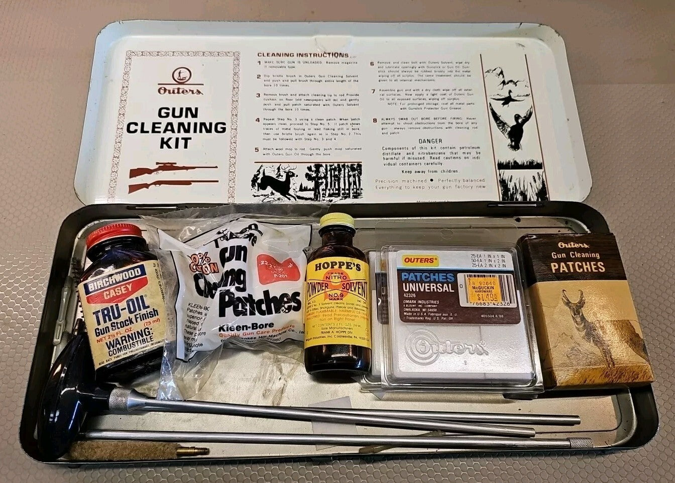 Vintage Outers Gunslick Rifle Kit Cleaning Green Metal Case *Rare*