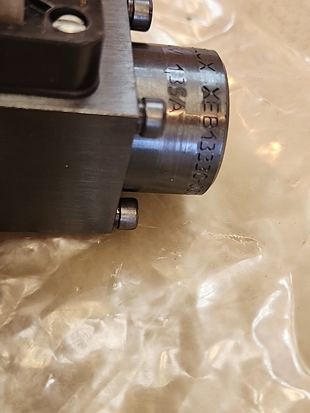 MOOG K-14532-C 34-5-4 HYD. SOLENOID VALVE, 24V,  XEB13330-000-00