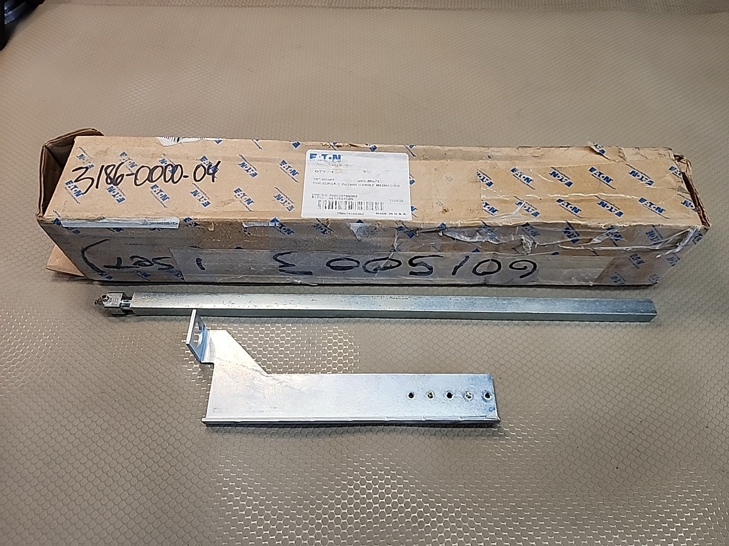 Eaton Series C Rotary Handle Mechanism 15" Shaft & Brace – Style 4217637806 OEM