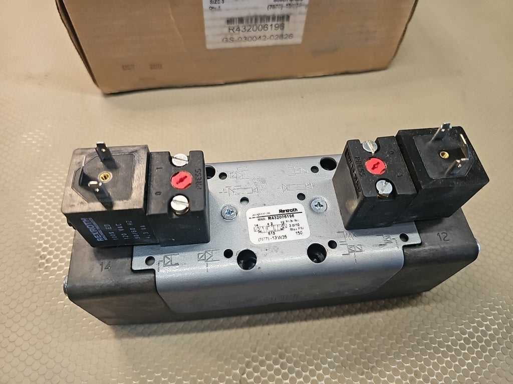 NEW OLD STOCK! REXROTH Valve R432006196