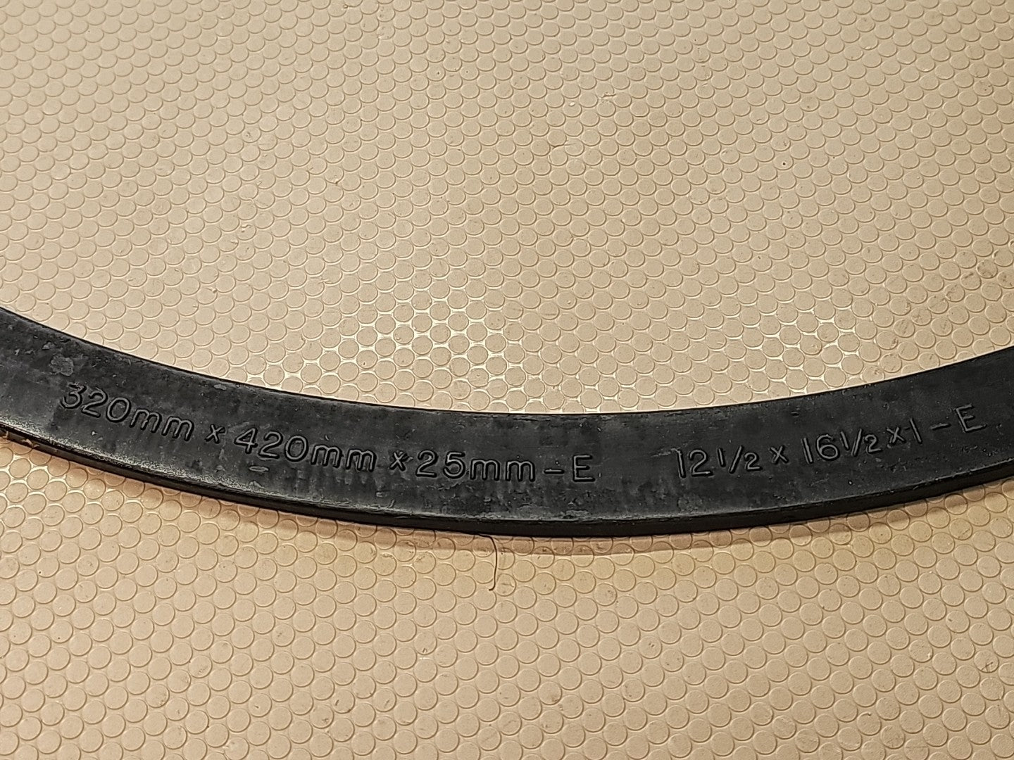 New Topog-E 12-1/2" x 16-1/2 x 1 - E Elliptical Manhole Gasket 