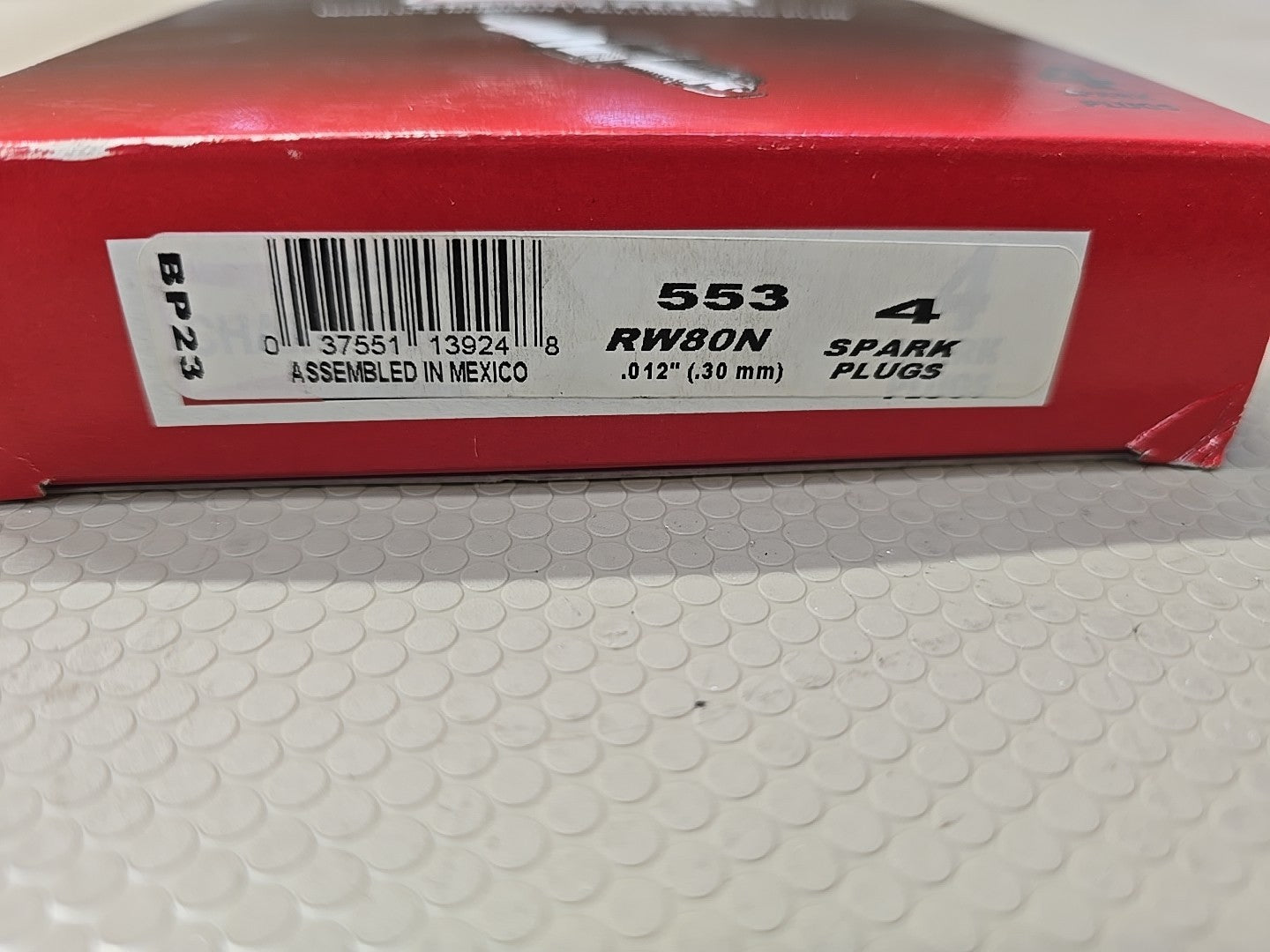 Champion 553  RW80N Industrial Spark Plug Pack Of 4 NEW