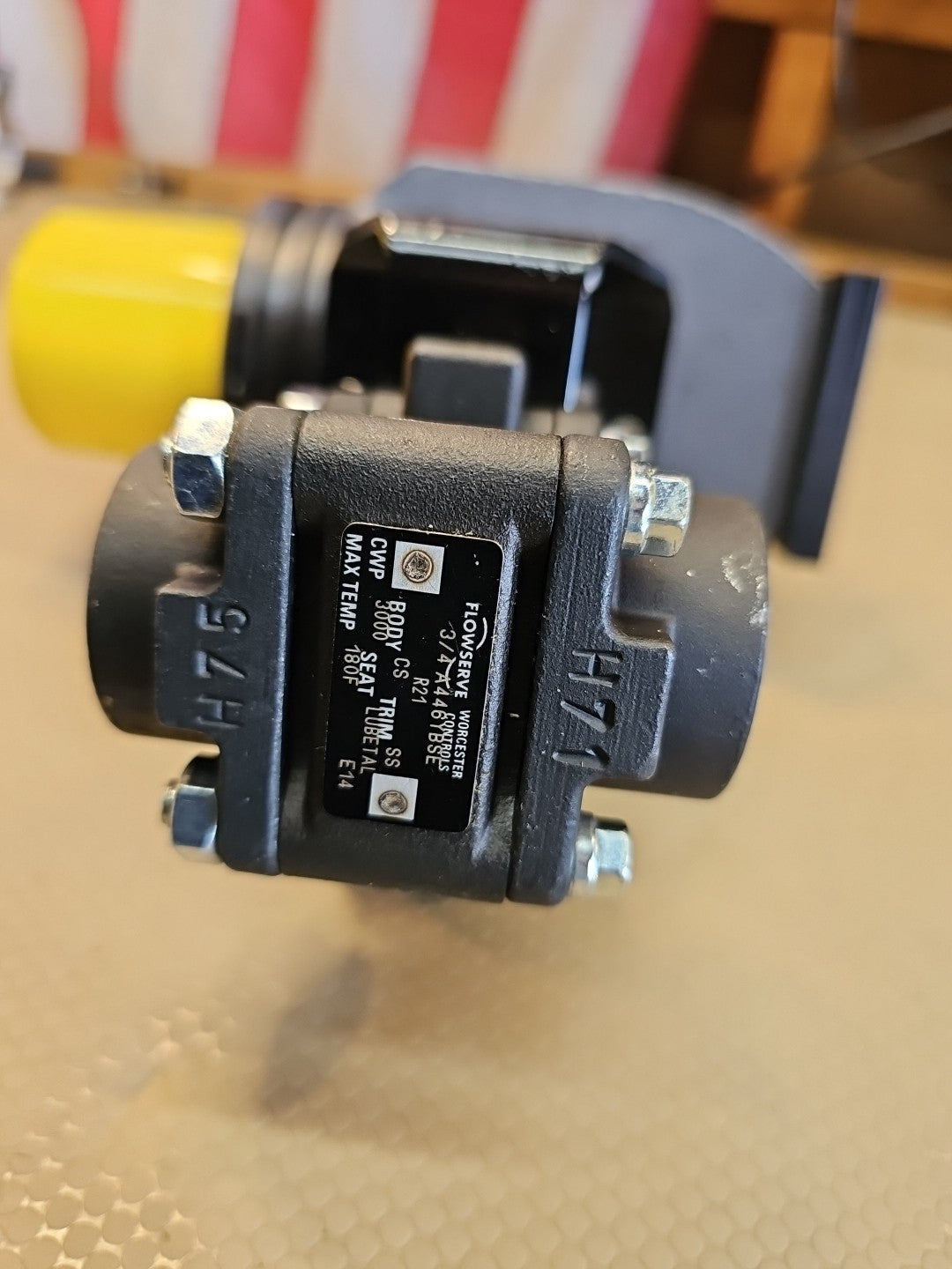 FLOWSERVE ACTUATOR A446YBSE W SERIES 34 PNEUMATIC VALVE ACTUATOR 