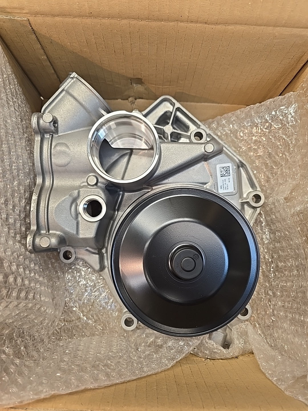 OEM Mercedes‑Benz 9362001501 Engine Water Pump Coolant Pump Genuine New