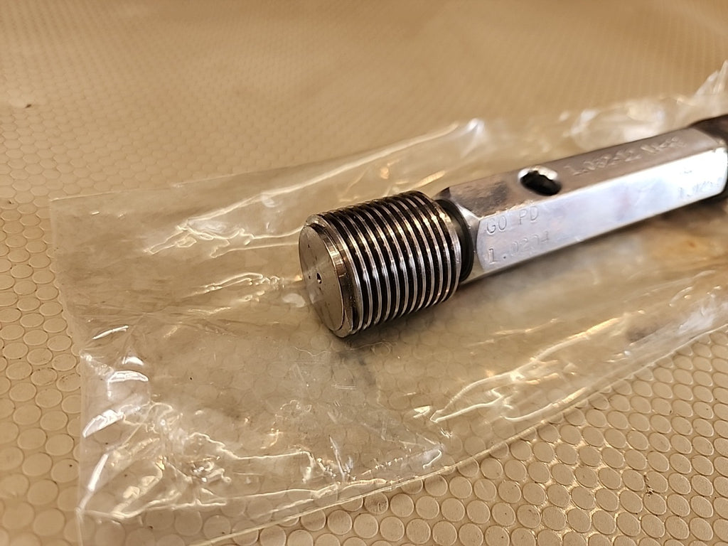 THE PIPE MACHINERY CO THREAD PLUG GAGE 1.062-12 NA-4G GO PD 1.0204 HI PD 1.0254