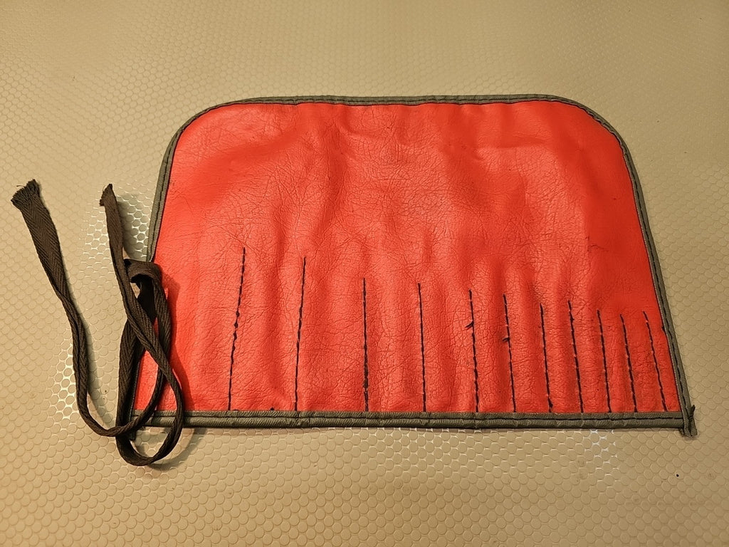 SNAP ON C-112B RED WRENCH  BAG POUCH ROLL 12 POCKETS *VINTAGE & MINT*