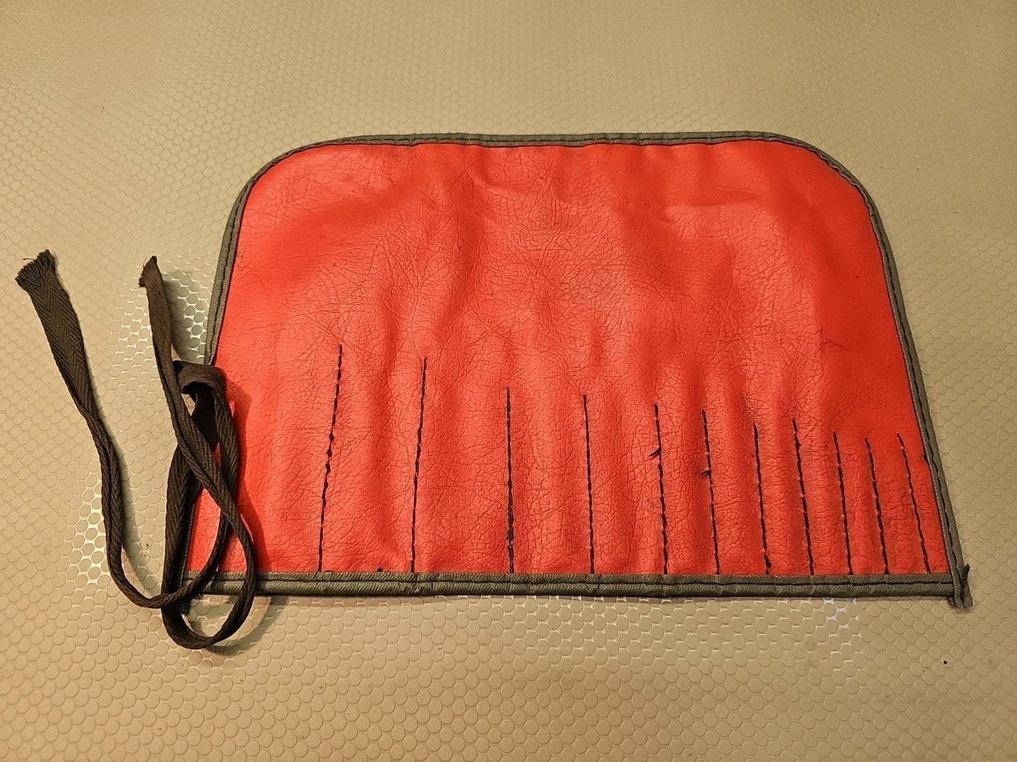 SNAP ON C-112B RED WRENCH  BAG POUCH ROLL 12 POCKETS *VINTAGE & MINT*