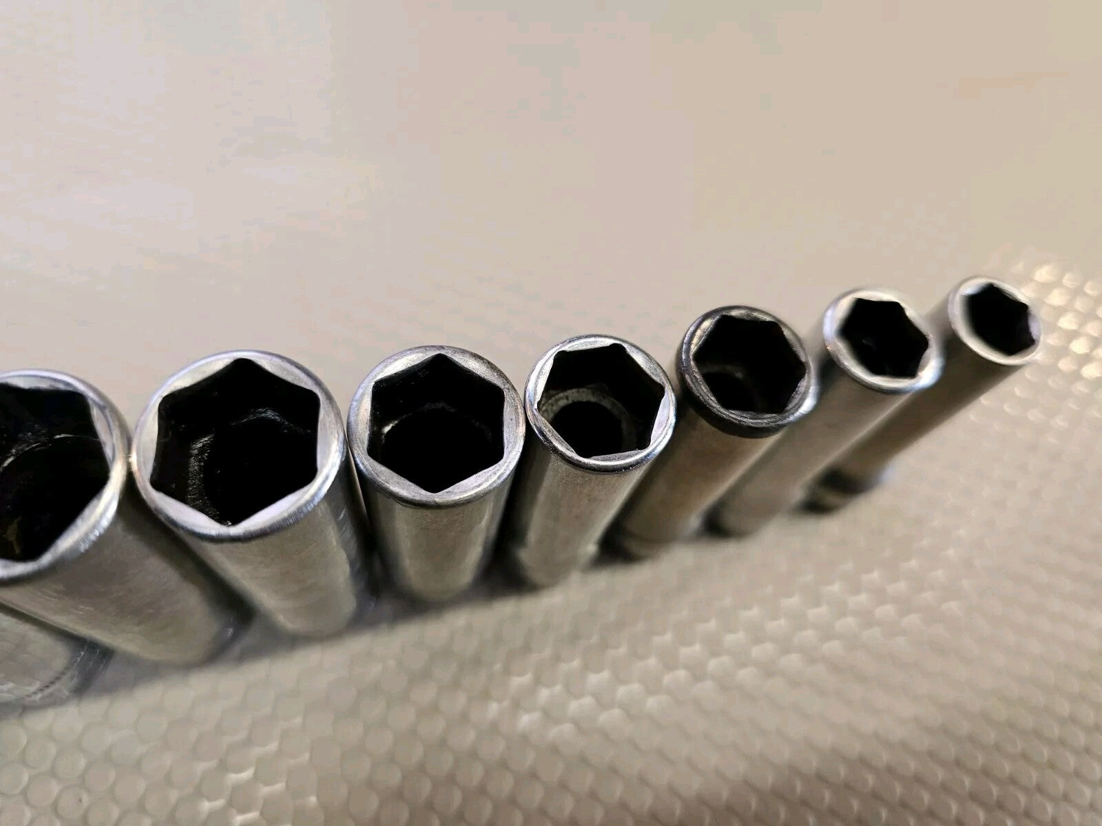 Snap On SFSM 11 pc 3/8" Drive 6Pt Metric Deep Socket Set 9-19mm 