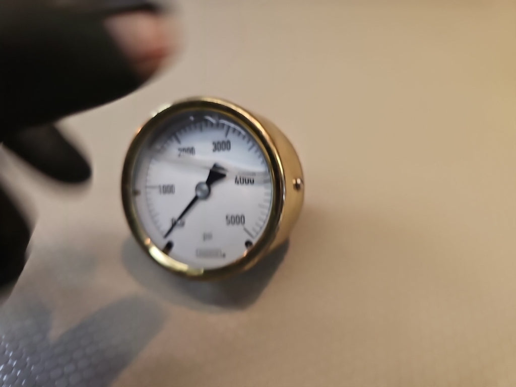 NOSHOK Pressure Gauge 25-310-5000 MSRP $140 5000 psi diesel  other pressure test