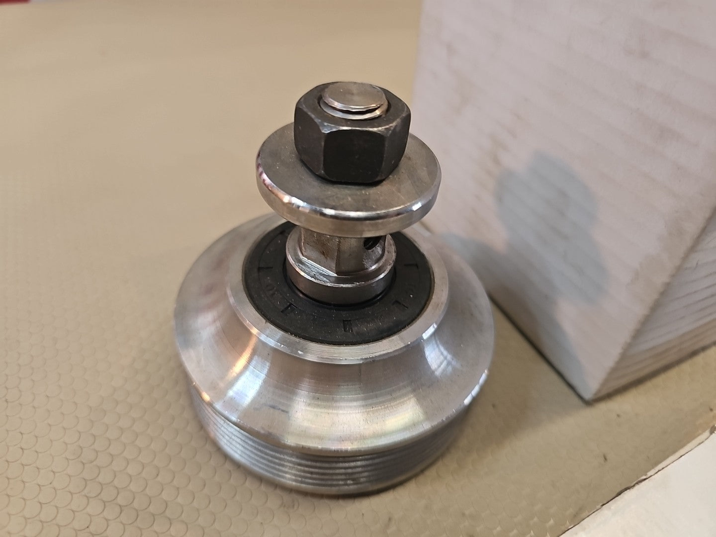New Water Pump Idler Pulley WA768 3066330 RW1074X Cummins N14 Engine