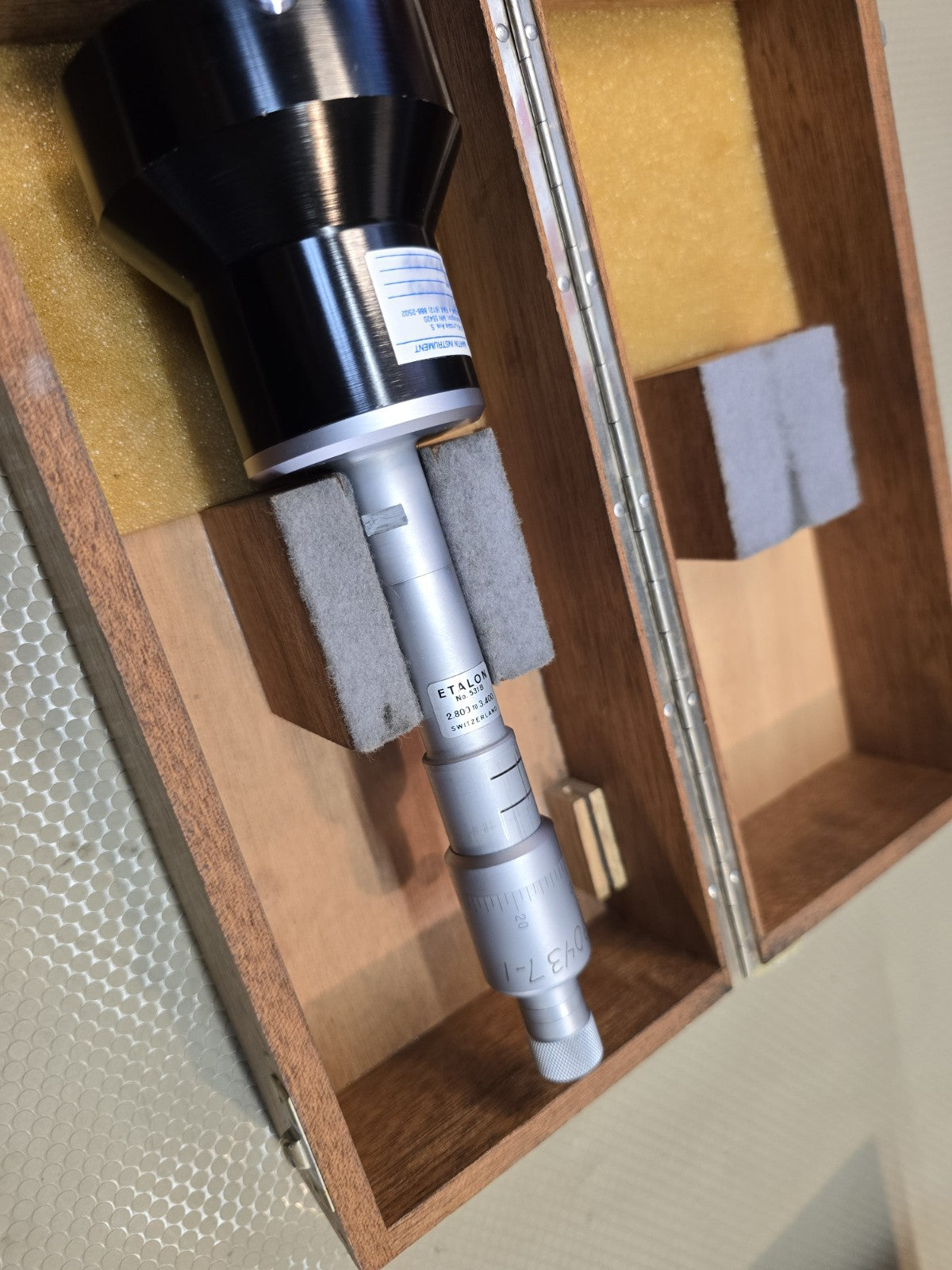 Etalon 31 531B 2.800" - 3.400" Inside Bore Micrometer Gauge w/Wooden Case