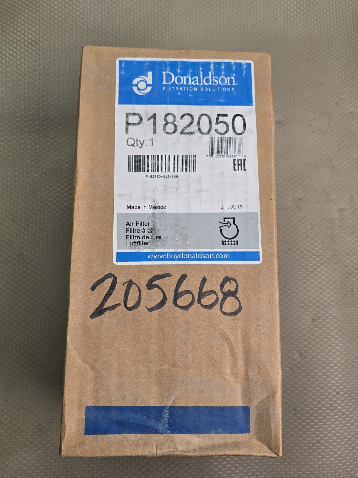 Genuine Donaldson P182050 Air Filter Primary Finned New