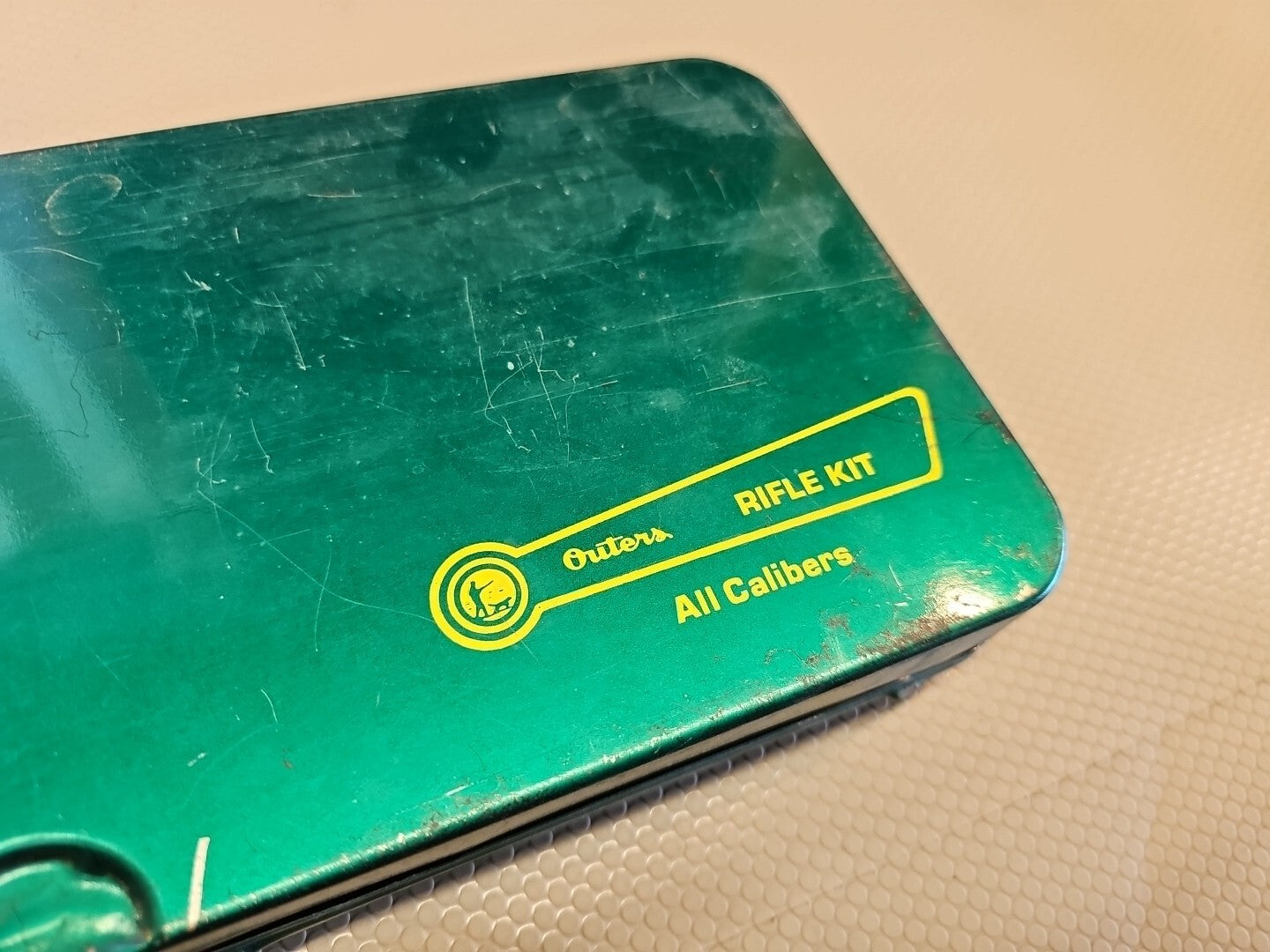 Vintage Outers Gunslick Rifle Kit Cleaning Green Metal Case *Rare*